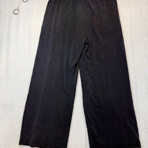 Oak & Fort Wide Leg Capri Pants Womens Size Small Black Faded Boho Modal - Picture 10 of 10